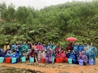 GIBTK trao bộ bọc nước cho người dân huyện Minh Long