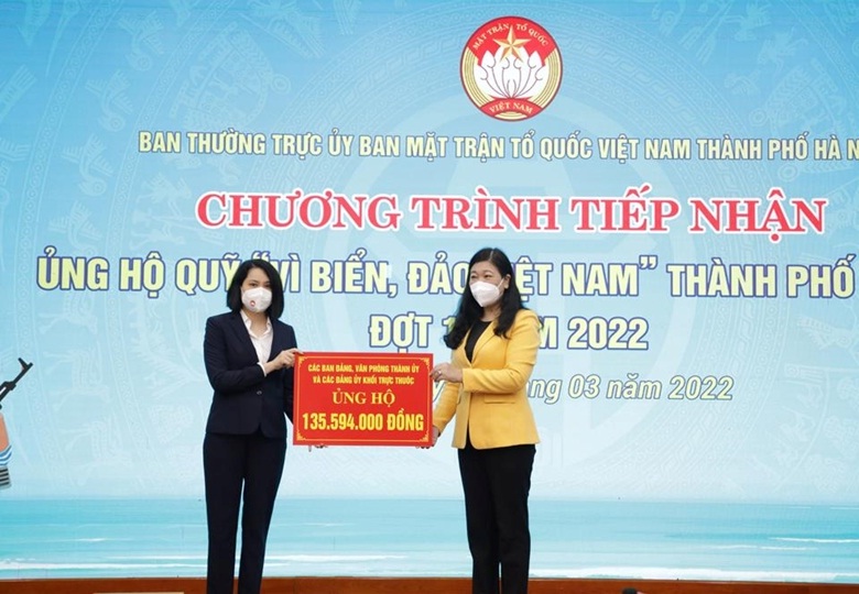 Hà Nội tiếp nhận gần 26 tỷ đồng ủng hộ Quỹ “Vì biển, đảo Việt Nam”