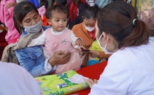 Khám sàng lọc bệnh tim bẩm sinh miễn phí cho hơn 2.000 trẻ em