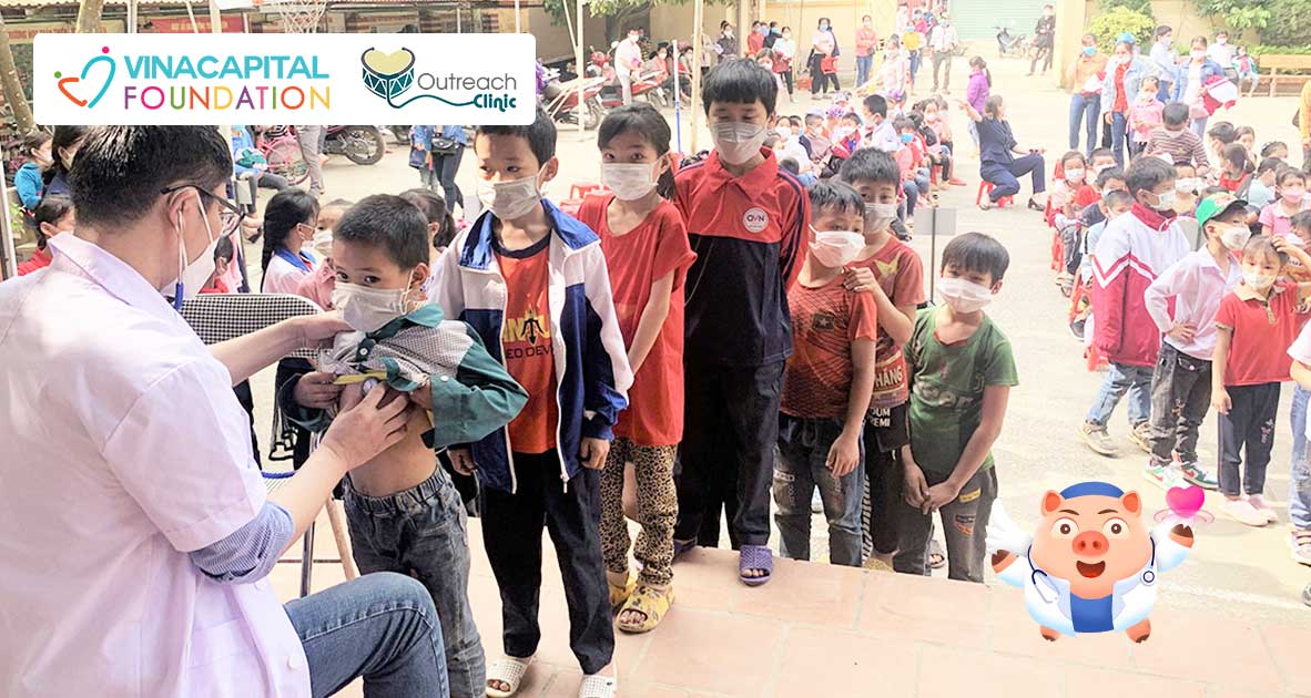 Tổ chức The VinaCapital Foundation hỗ trợ thiết bị y tế cho Trung tâm Y tế huyện Trà Bồng và Trung tâm Y tế huyện Sơn Tây