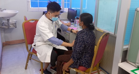 Khám sàng lọc bệnh tim miễn phí tại huyện Bình Sơn và Minh Long