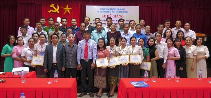 Tập huấn về nông lâm ngư nghiệp cho cán bộ các tỉnh Nam Lào