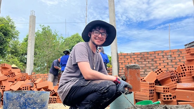 American students join the summer international volunteer exchange program 2024 in Quang Ngai