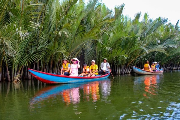 Công nhận Điểm du lịch “Rừng dừa nước Tịnh Khê”.