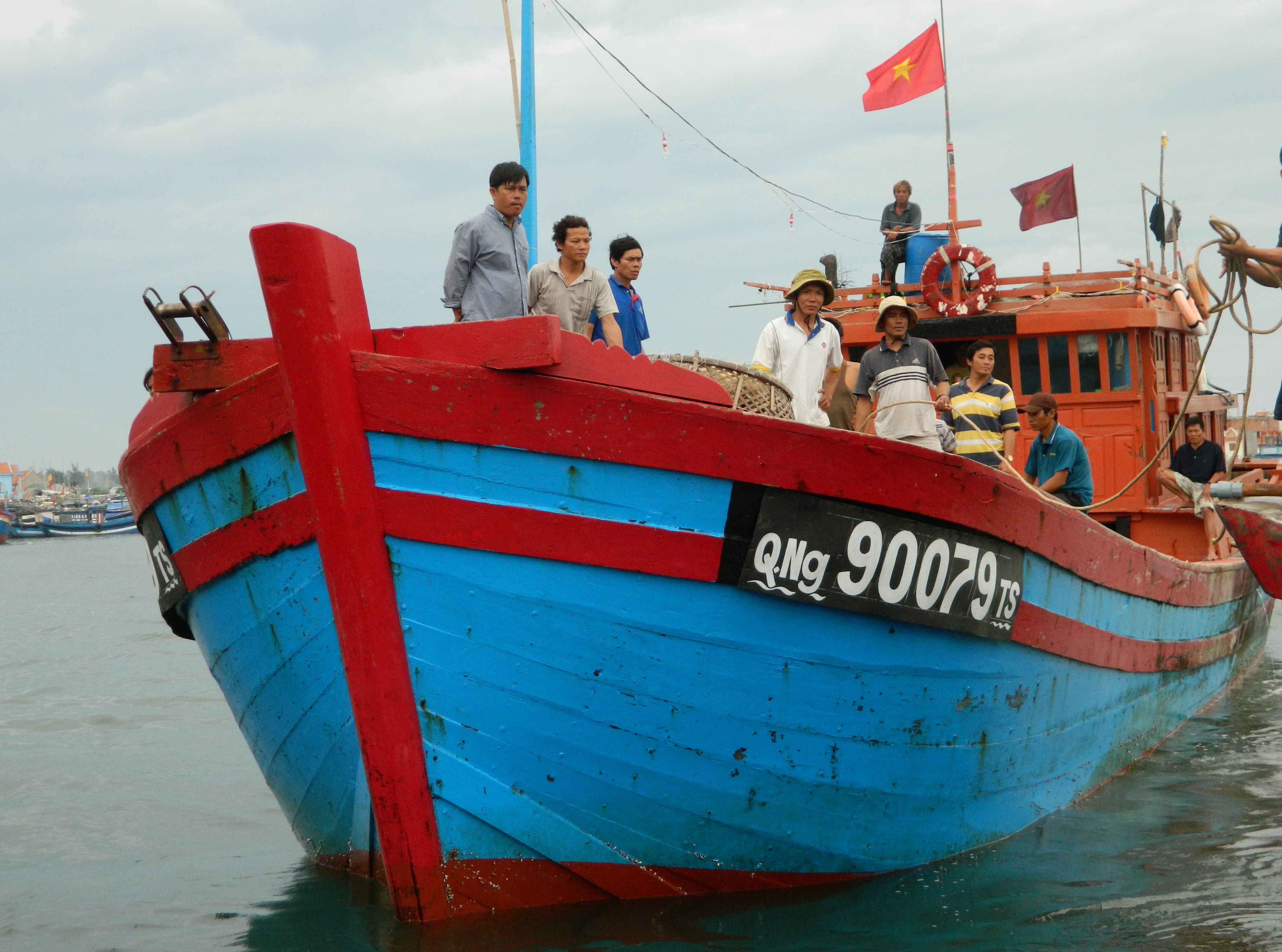 50 tấn gạo hỗ trợ ngư dân Quảng Ngãi
