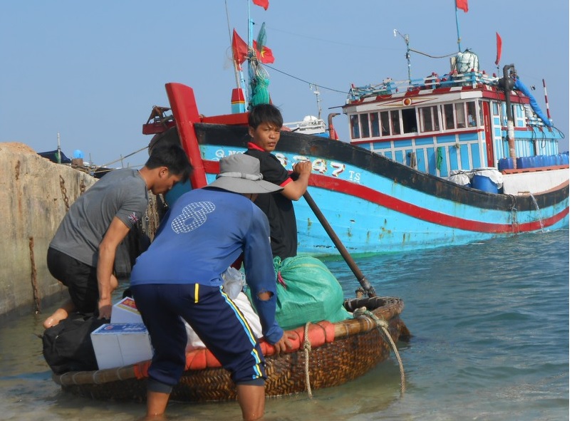 Hỗ trợ ngư dân đảo Lý Sơn