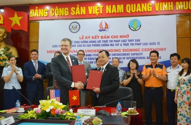 Việt Nam - Hoa Kỳ ký kết Bản ghi nhớ về nâng cao năng lực thực thi pháp luật thủy sản